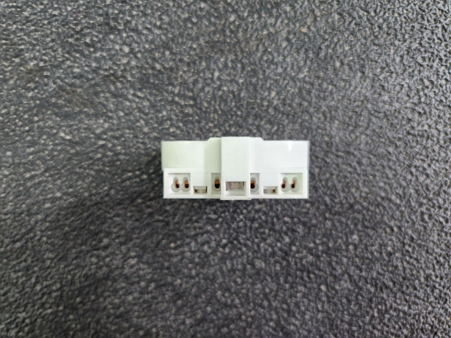 Replacement Lamp End Connector - 4 Hole for TUV PL-L Style Lamp