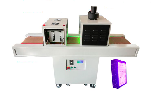 Système de polymérisation à double chambre de recherche et développement avec lampe à moyenne pression et réseau de LED UV